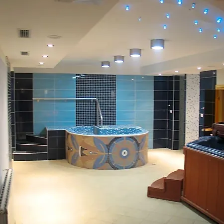 In Infinity Apartman 4*